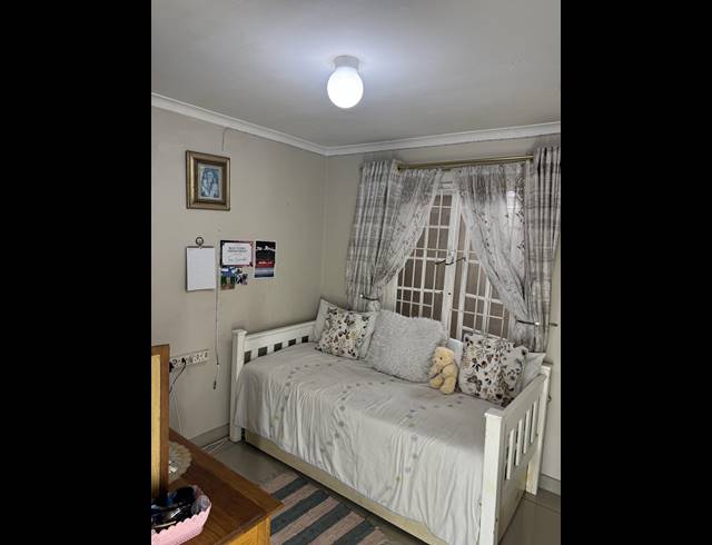 2 BEDROOM SECTIONAL TITLE FOR SALE IN MALVERN